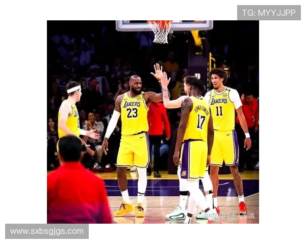 2019年快船与湖人激战回顾：洛杉矶德比的精彩瞬间与球队表现分析