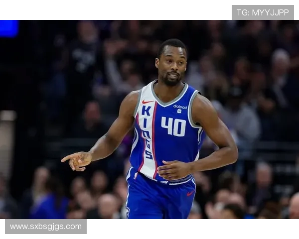 哈里森巴恩斯的篮球之路与个人成长历程探讨