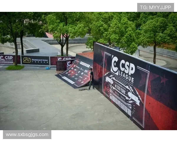 成都滑板队在攀岩联赛中的经验与表现全面分析